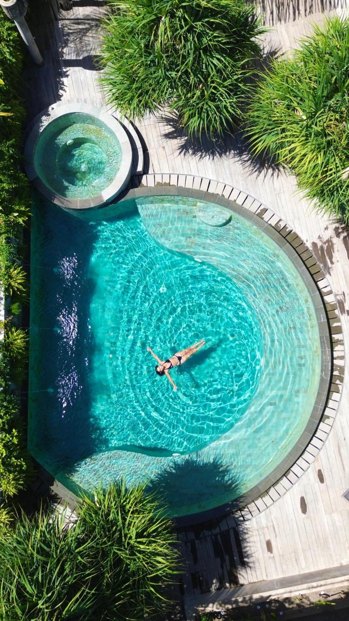 Mangroove Bay Boutique Hostel Banyuwedang Bagian luar foto