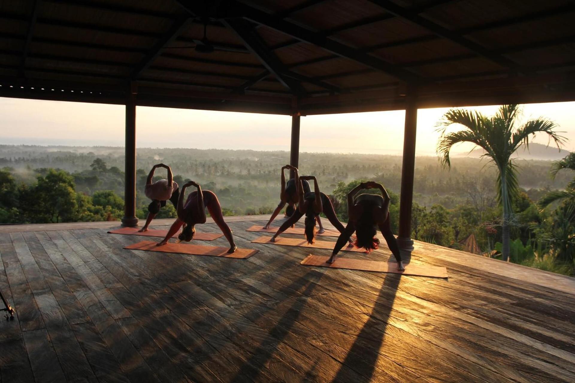 Mangroove Bay Boutique Hostel Banyuwedang Bagian luar foto